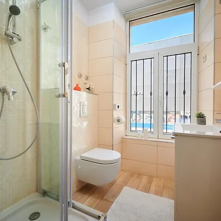 Marmont Bed & Breakfast 3*